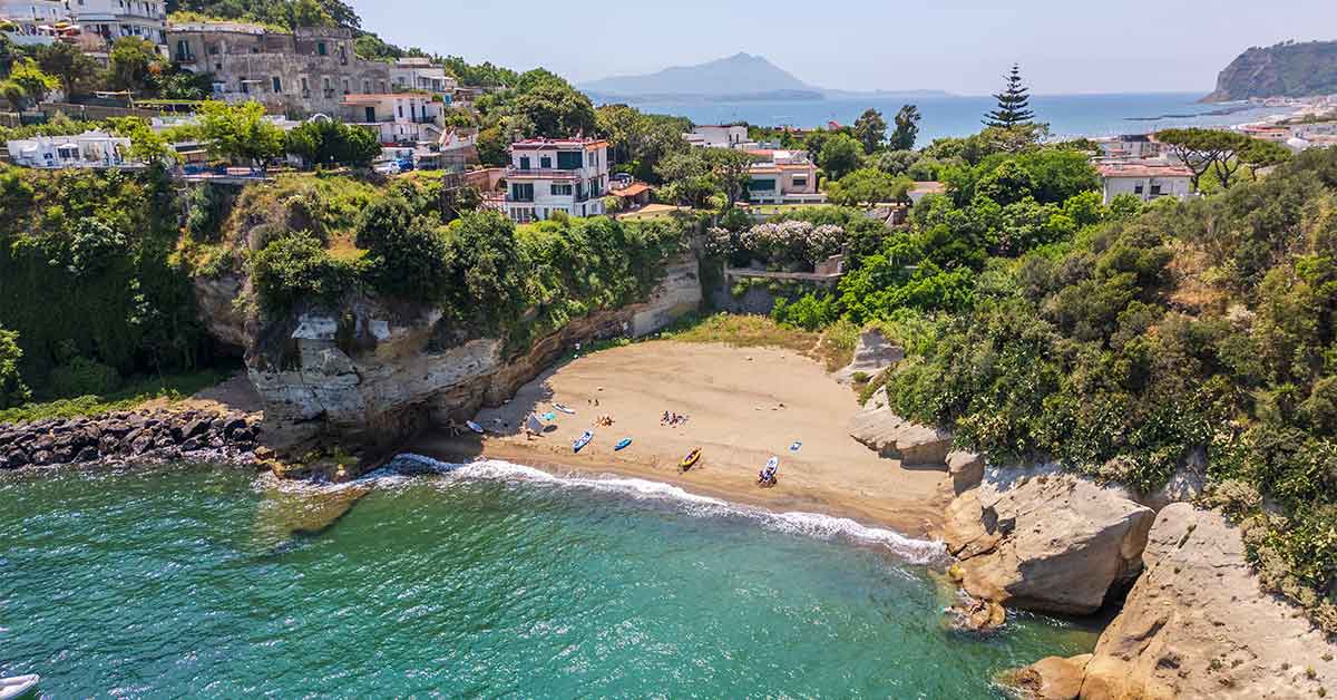 spiaggetta-verde-bacoli