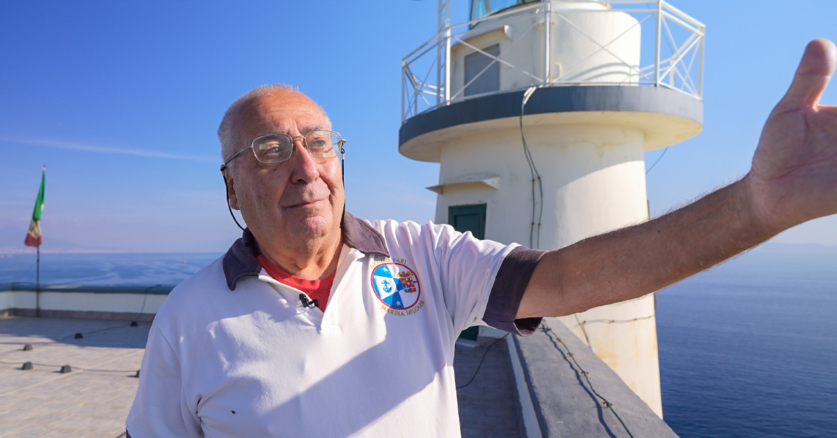 Vivere in un faro. La storia di Fulvio Palumbo, il fanalista di Capo Miseno