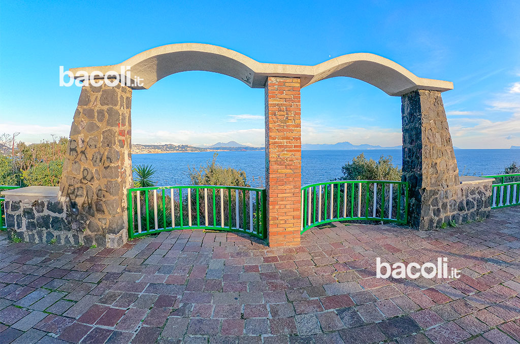 belvedere-castello-baia