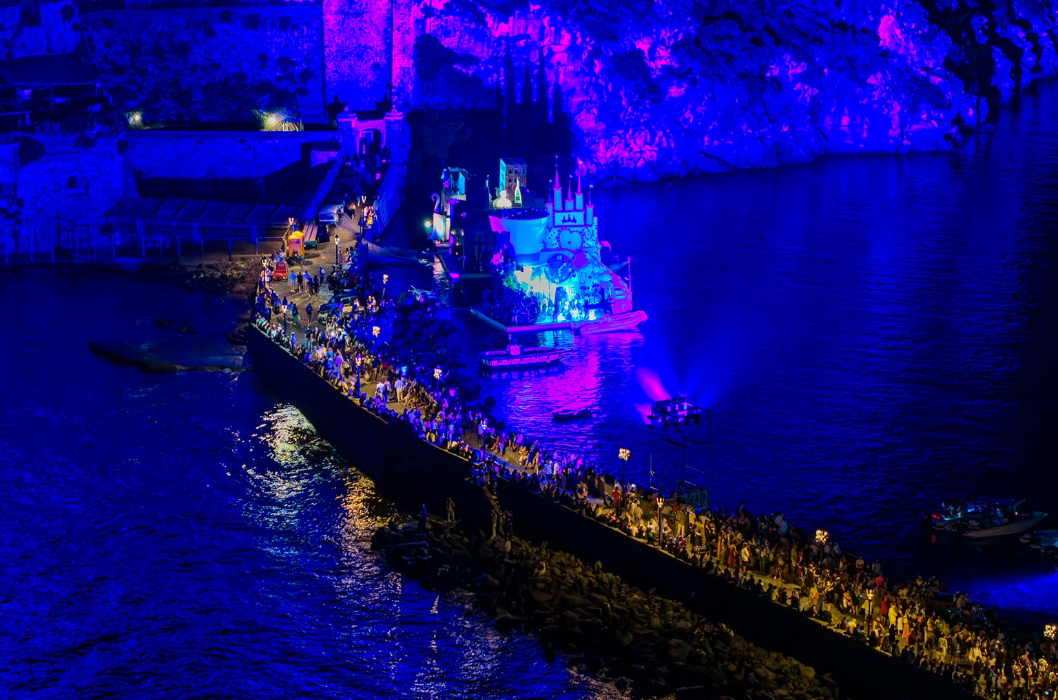 festa-sant-anna-ischia-2025-vince-isola-dei-misteri-procida