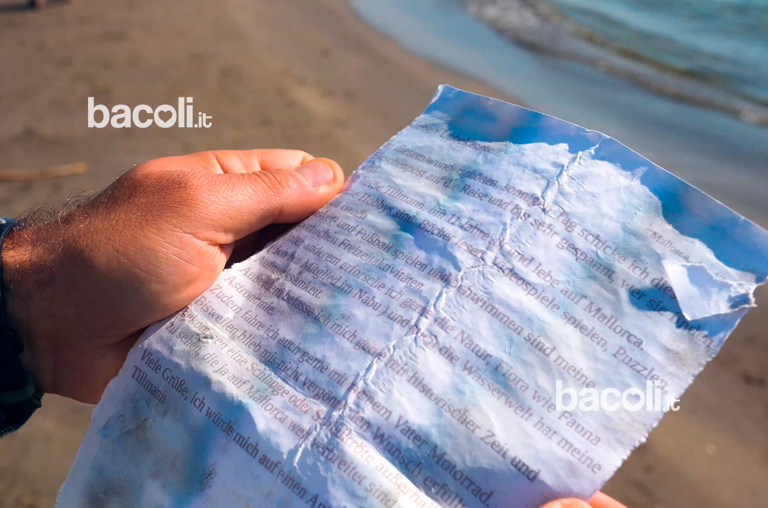 il messaggio all'interno della bottiglia scritto in tedesco da tillmann